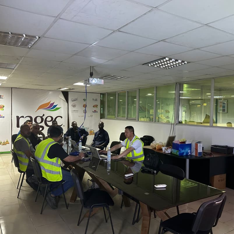 Formation De Camions Au Congo Pour La Société RAGEC
