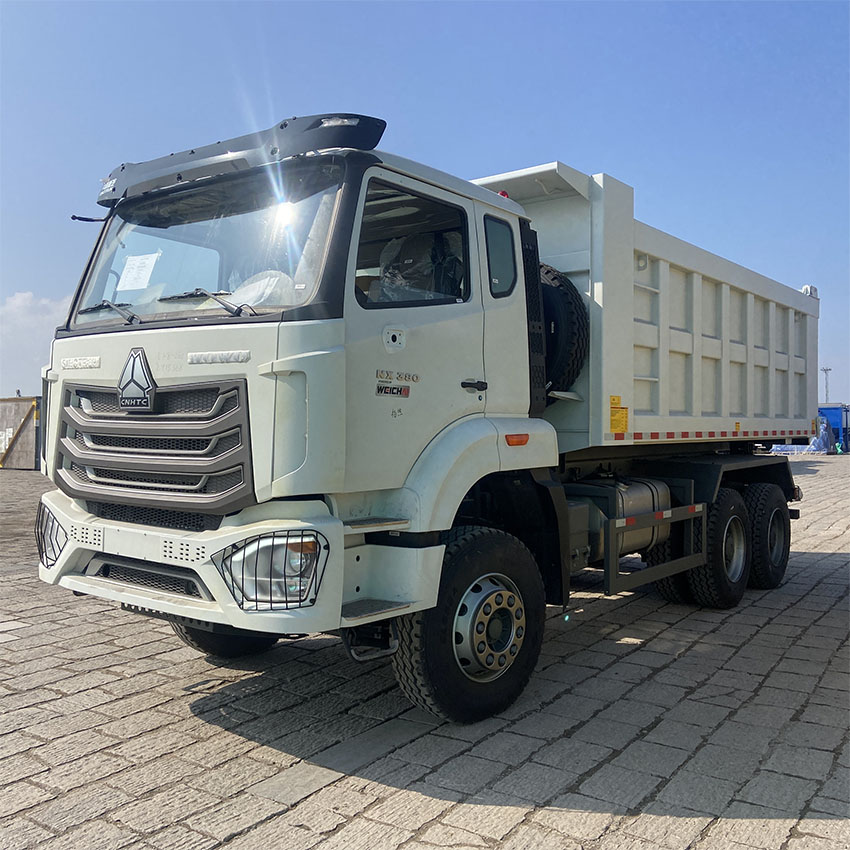 Sinotruk Howo NX 6x4 Tipper Tamin Truck avec b&acirc;che &eacute;lectrique
