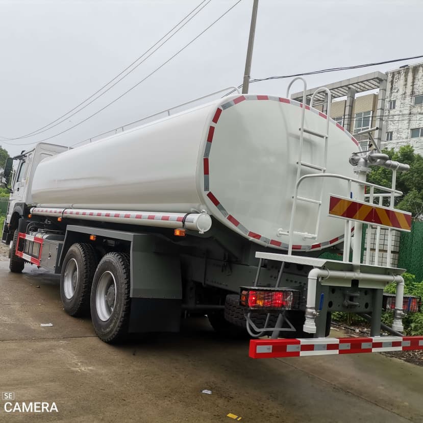Sinotruk Howo 6x4 20cbm 20000 litres