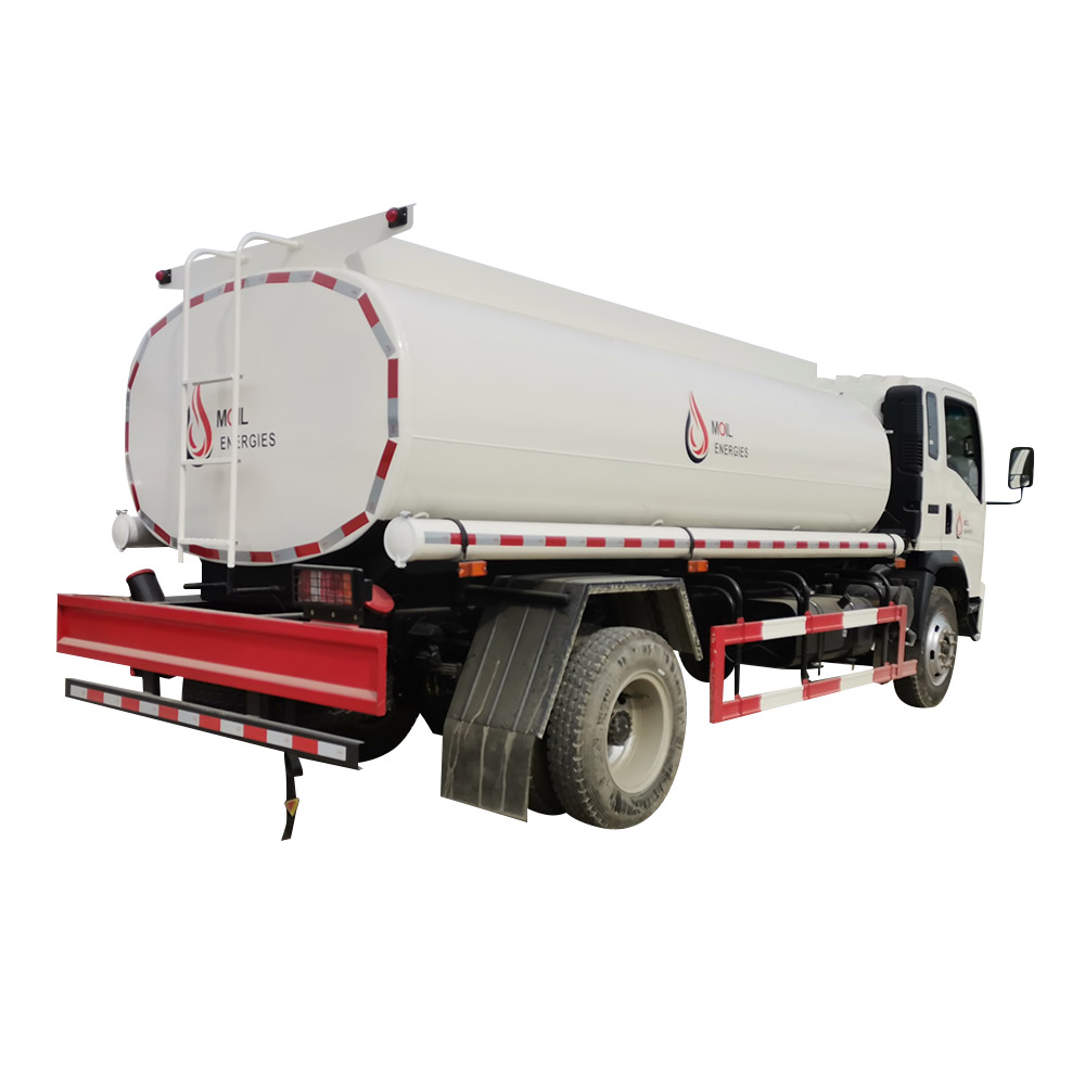 SINOTRUK HOWO 4X2 camion-citerne de carburant de 5000 litres