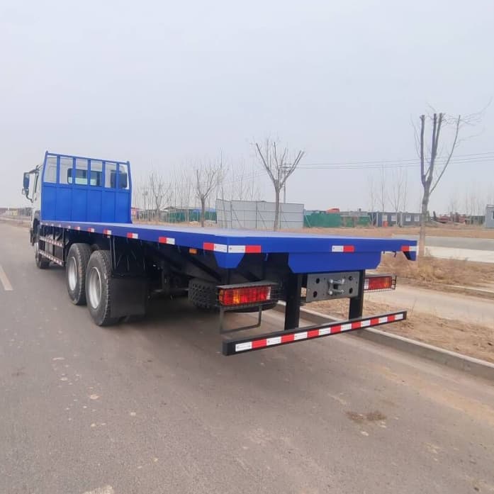 Sinotruk Howo 6x4 Contacteur à plateau camion de carry