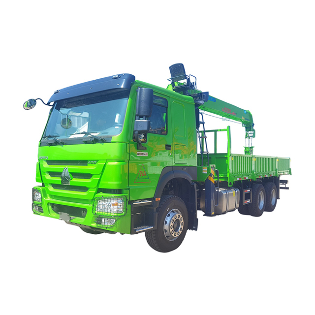 Camion-grue télescopique SINOTRUK HOWO 10T 6X4
