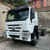 Sinotruk Howo 6x4 Tracteur Camion à droite en stock