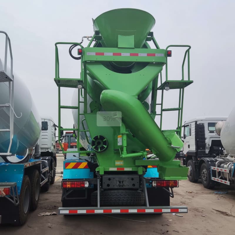 Nouveau camion de m&eacute;langeur en b&eacute;ton Howo 6x4 380HP 8cbm