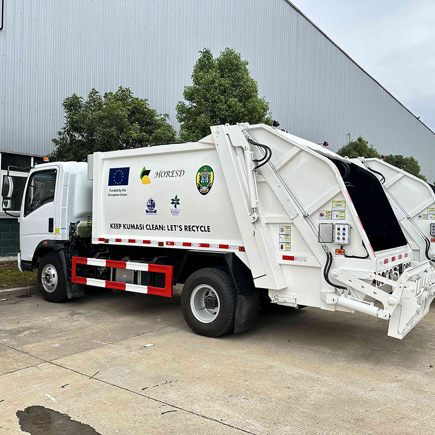Sinotruk Howo 4x2 8cbm COMPACER CURBAGE TRUCHAGE