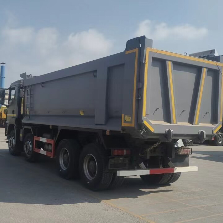 Sinotruk Sitrak 8x4 22cbm camion à benne
