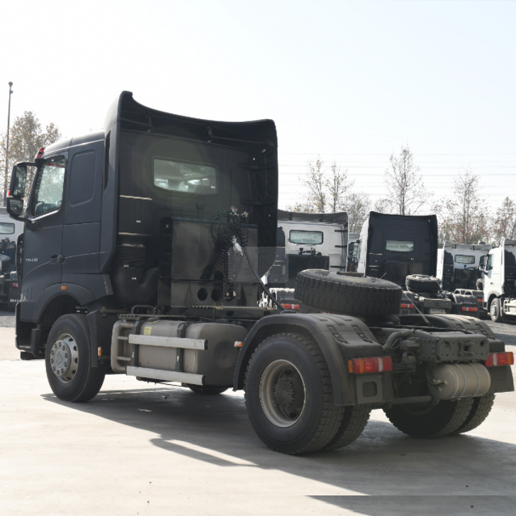 Howo T7H 4x2 430HP MAN MOTEUR HEAUD TRACTOR TORTOR