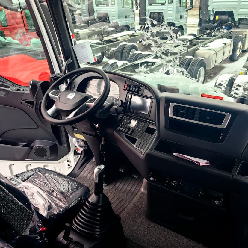 New Sitrak 6x4 Man Engine 480HP TRACTEUR TRACTEUR AVEC DEUX LITS 2 