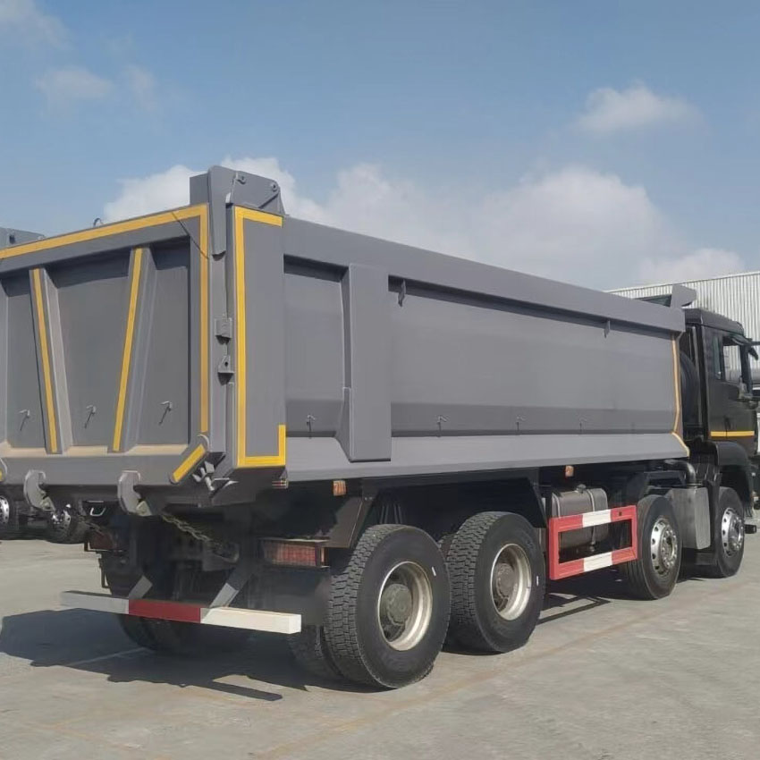 Sinotruk Sitrak 8x4 22cbm camion à benne