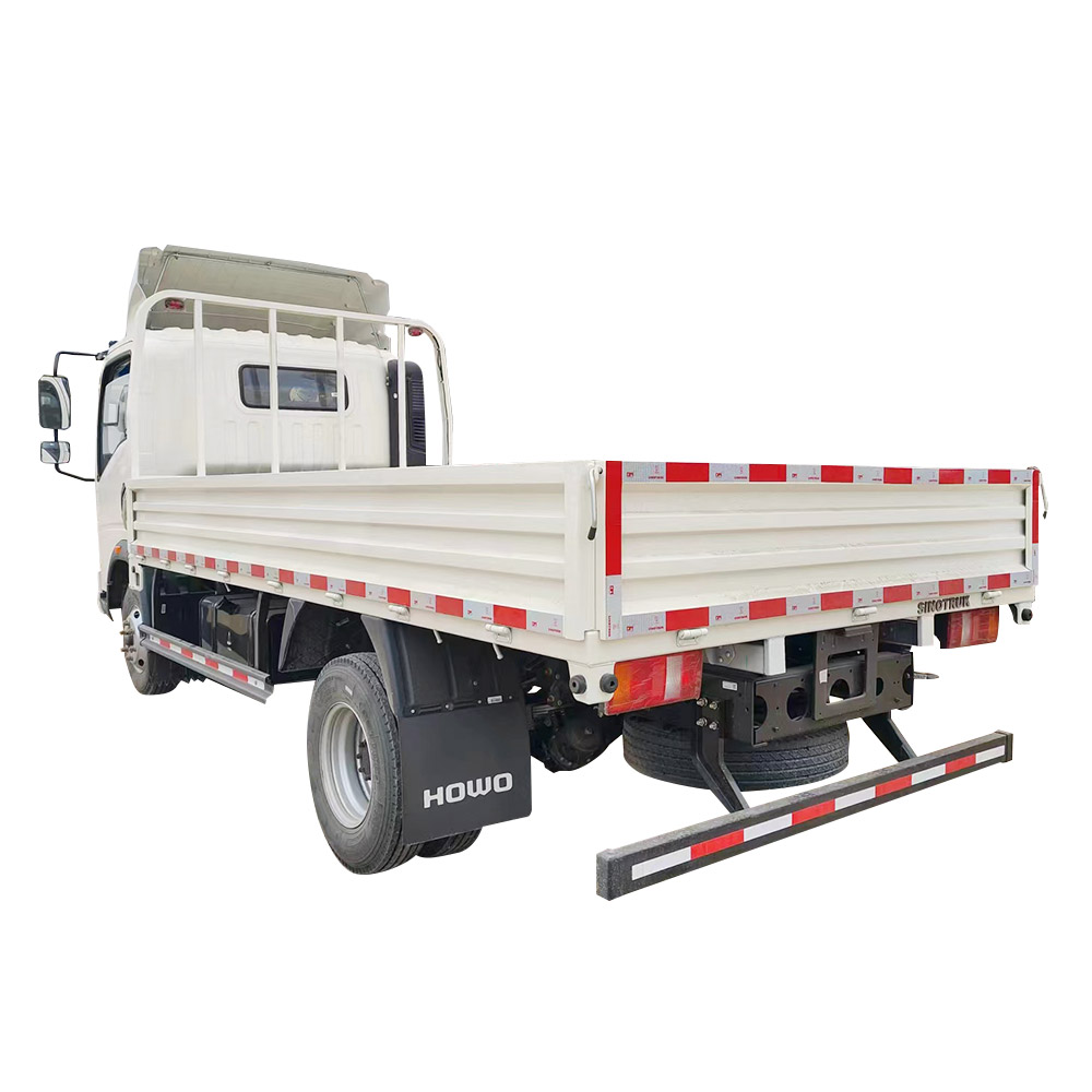 Camion cargo l&eacute;ger HOWO 4X2 5T
