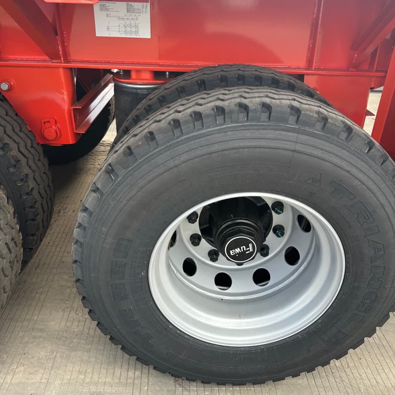 Remorque de conteneur &agrave; plat CIMC 3 essieux 40T