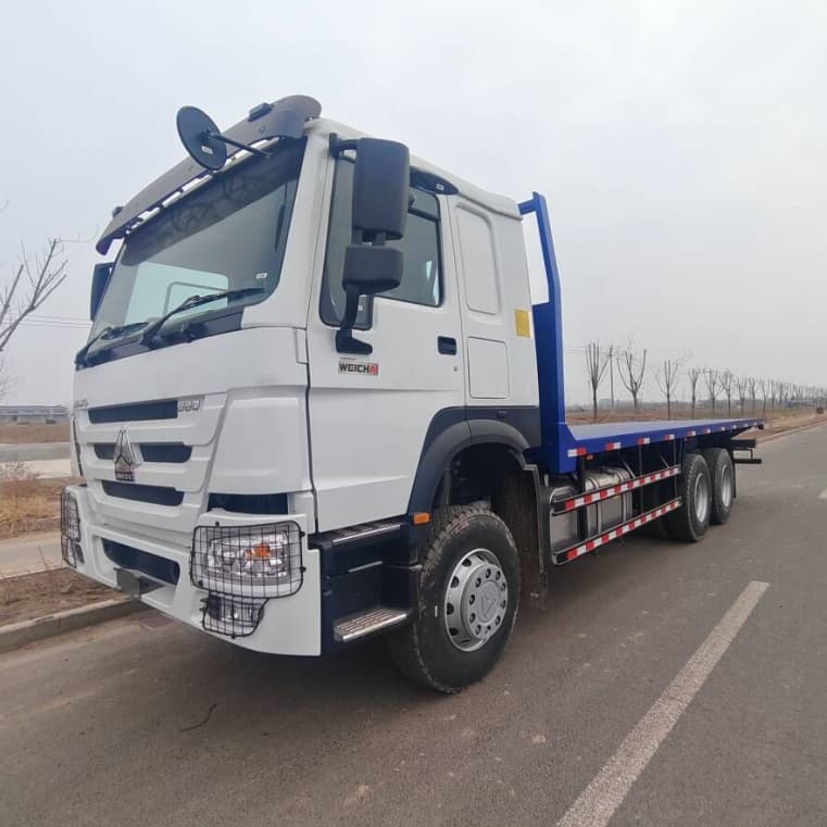 Sinotruk Howo 6x4 Contacteur à plateau camion de carry