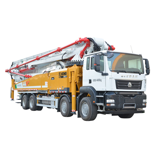 Sitrak Howo 37m 43m 52m Mélangeur monté Beton Pump Truck en Algérie