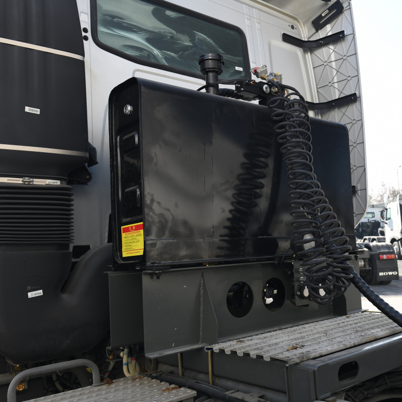 Howo T7H 6x4 Tamion de tracteur lourd pour la rouleau de la diaphonie
