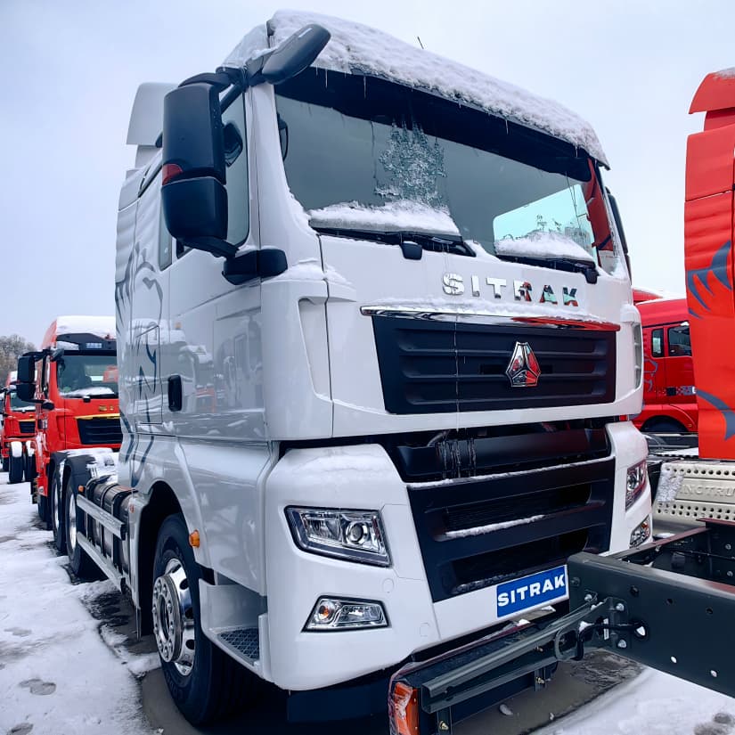 SINOTRUK SITRAK 6X4 430HP TRACTOR TRACTOR POUR L'ALGERIE