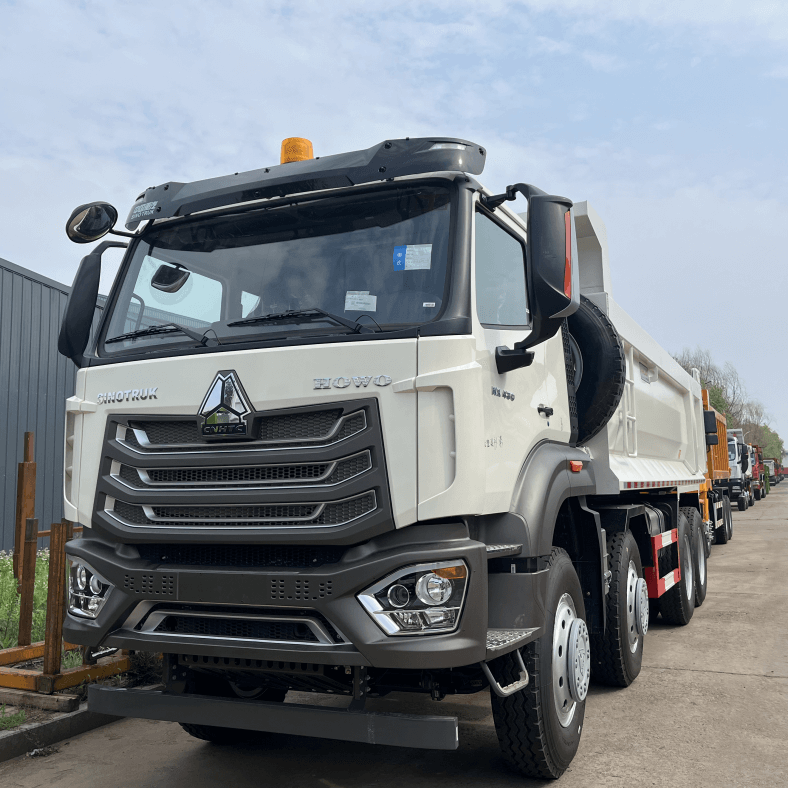 Sinotruk Howo NX 8x4 Camion-benne