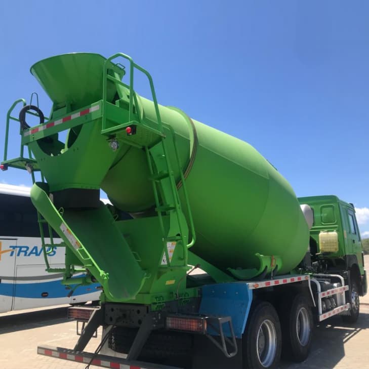 Howo 6x4 9cbm en béton de béton camion pour la construction