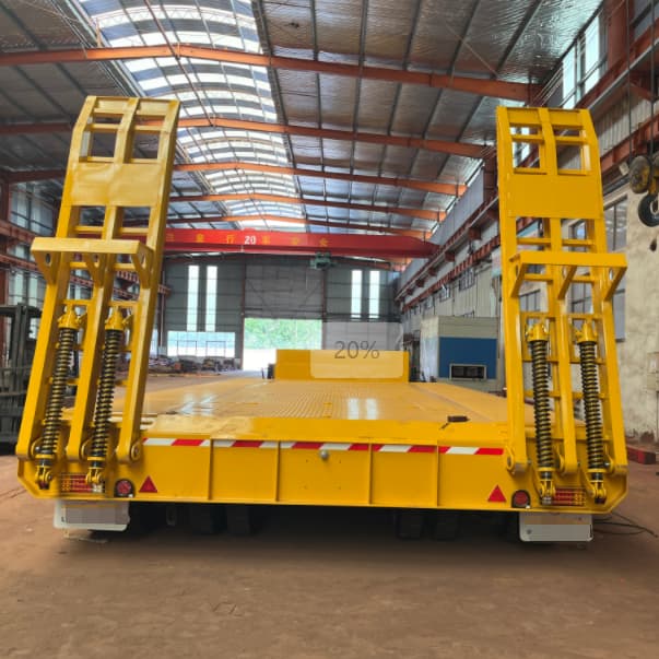 CIMC 3 essieux bas-billet de lit low lit avec échelle hydraulique 4 