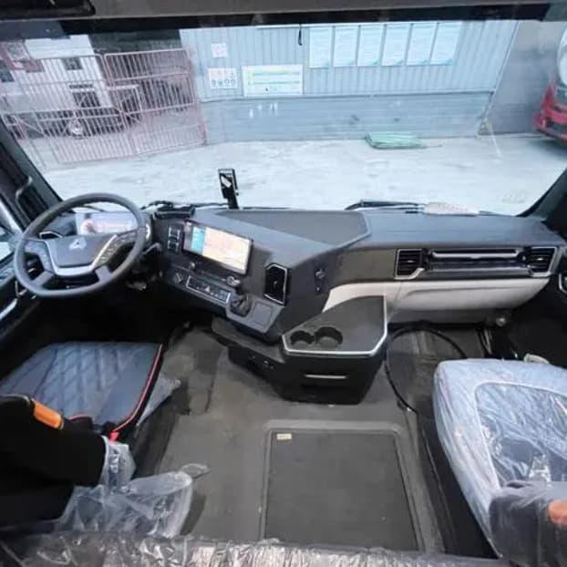 New Sitrak 6x4 540HP MAN moteur Biskra Tractor Truck