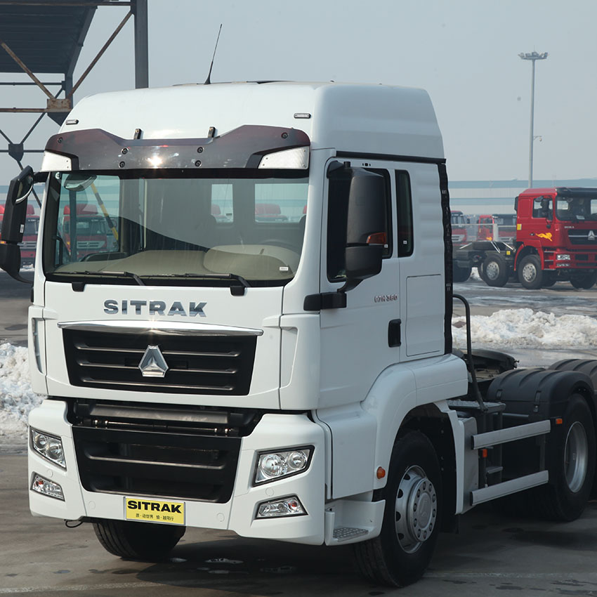 NOUVEAU SITRAK 6X4 MAN MOTEUR 480HP TRACTOR TRACTOR avec deux lits