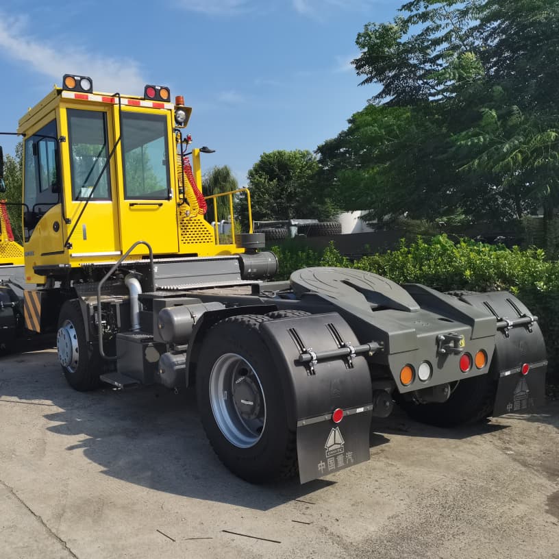  Sinotruk Hova 4x2 Terminal Port Horse Tractor Truck