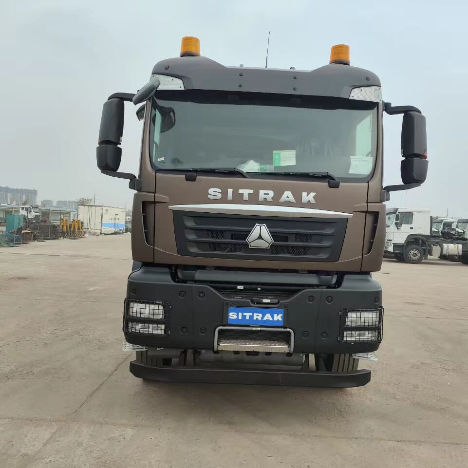 Camion malaxeur à béton SITRAK 6X4 10CBM