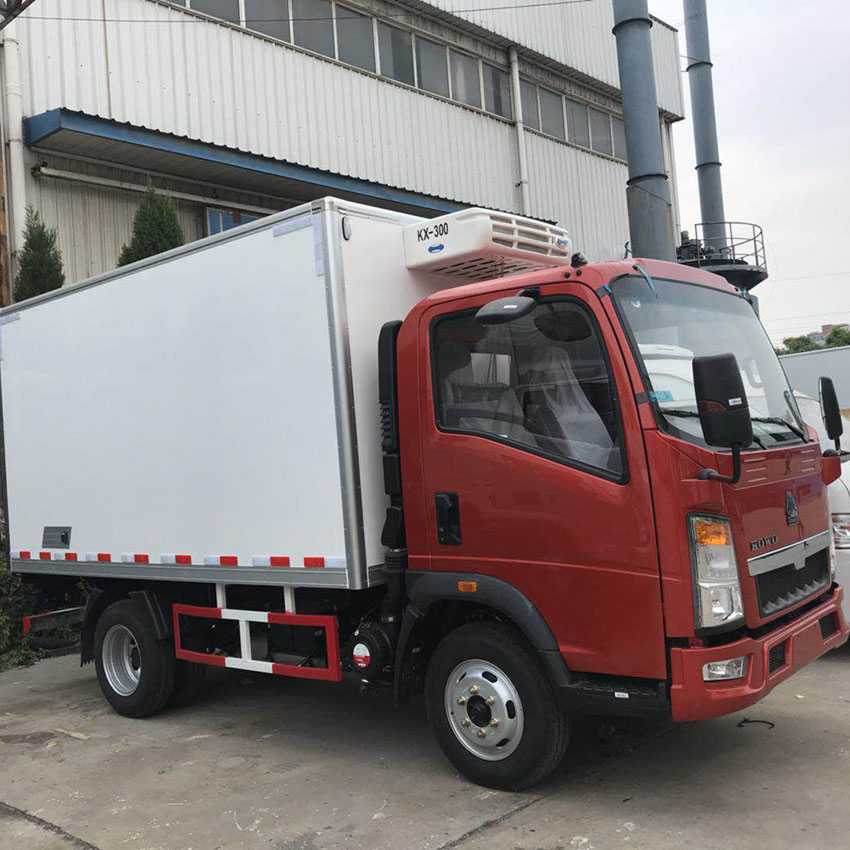Camion frigorifique léger HOWO 4X2 5T