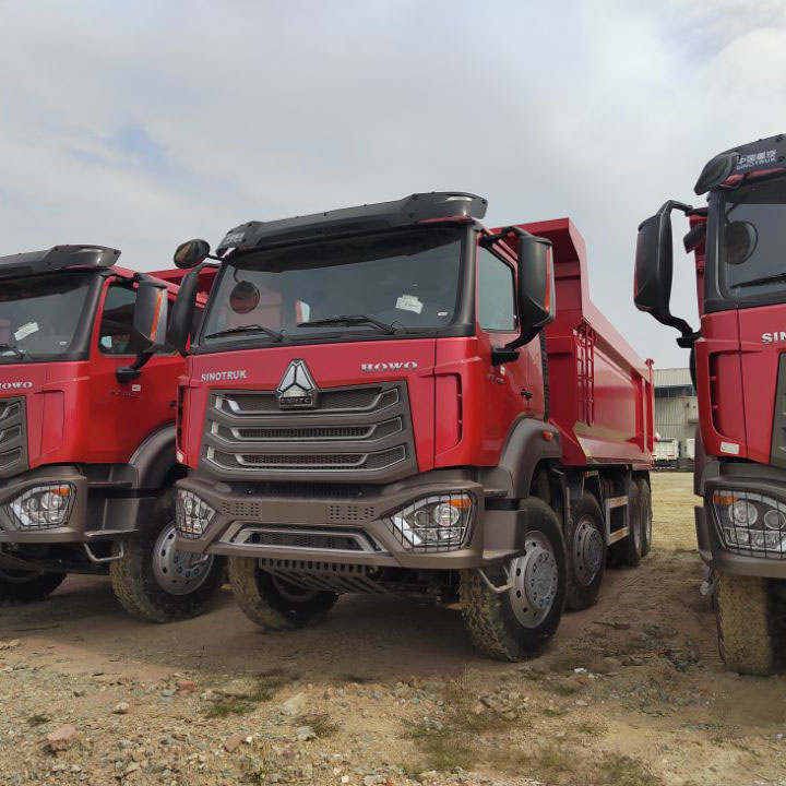 Sinotruk Howo TX NX 8X4 Camion-benne en stock