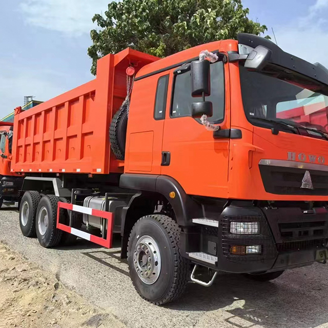 Camion à benne basculante Sinotruk TX 6x4 en stock