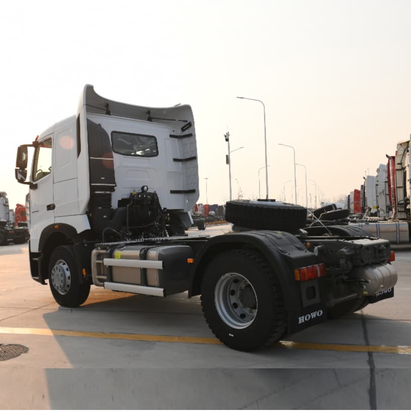 HOWO T7H 4X2 430HP TRACTEUR TRACTEUR AVEC MAN MOTEUR 4 