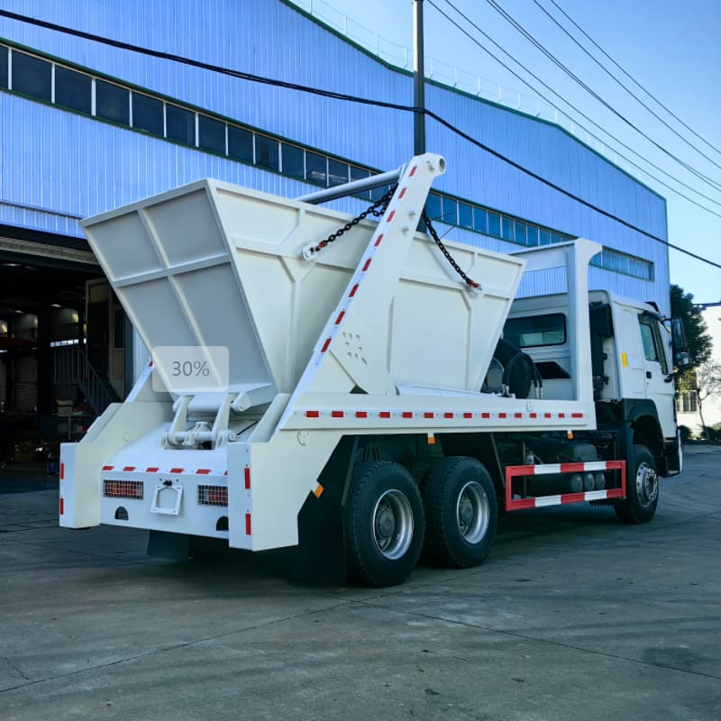 Camion à ordures résistant de boîte de saut de HOWO 6X4 12CBM 2