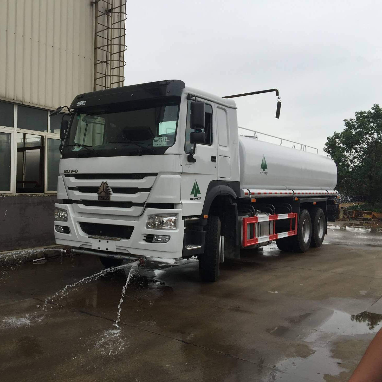 Sinotruk Howo 6x4 20000 litres