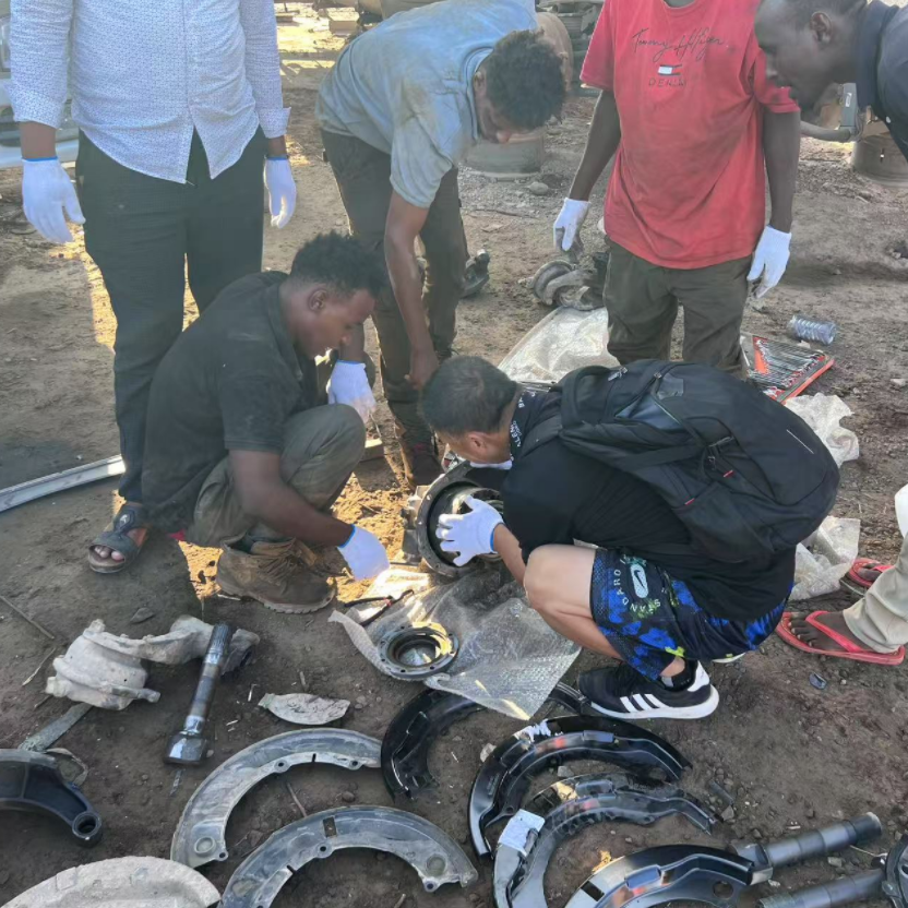 Service de maintenance SINOTRUK 2