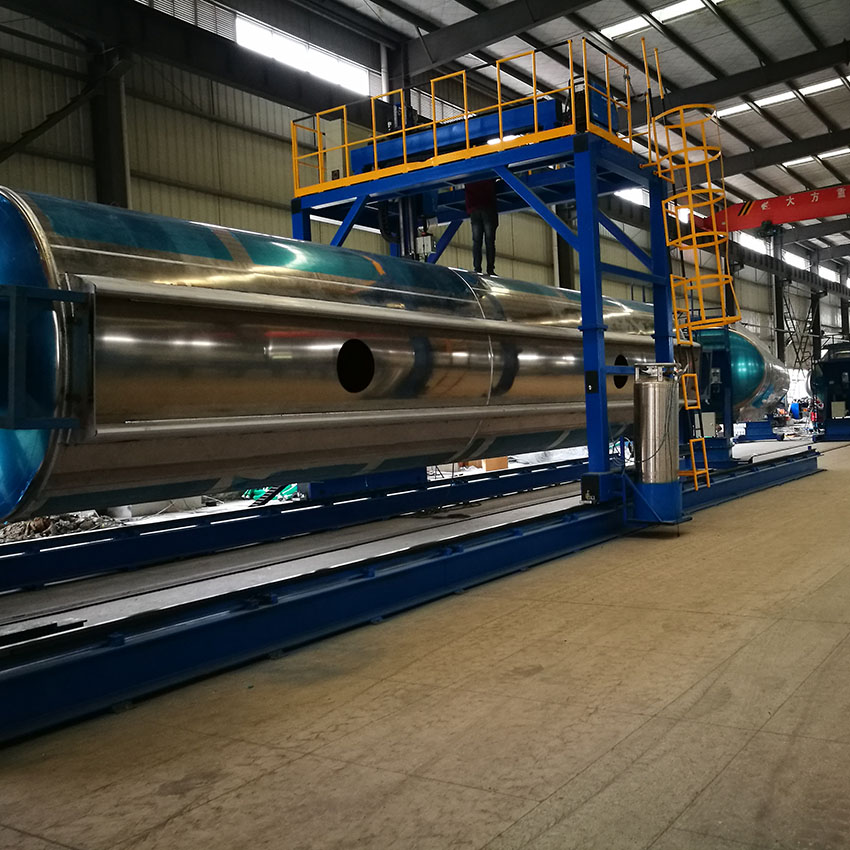 3 axes 46000 litres de remorque de r&eacute;servoir de carburant d'alliage d'aluminium pour la Tanzanie 3