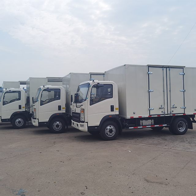 Camion de fret l&eacute;ger de SINOTRUK HOWO 4X2 5T