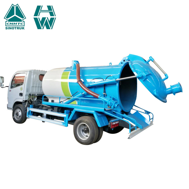 SINOTRUK HOWO 4X2 5000 litres de camion d'aspiration des eaux usées