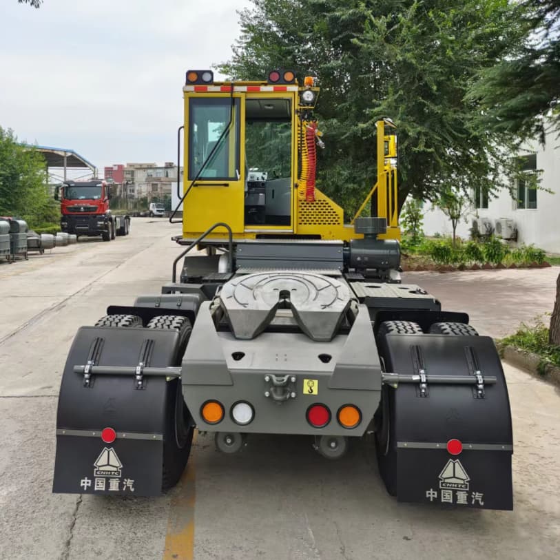  Sinotruk Hova 4x2 Terminal Port Horse Tractor Truck