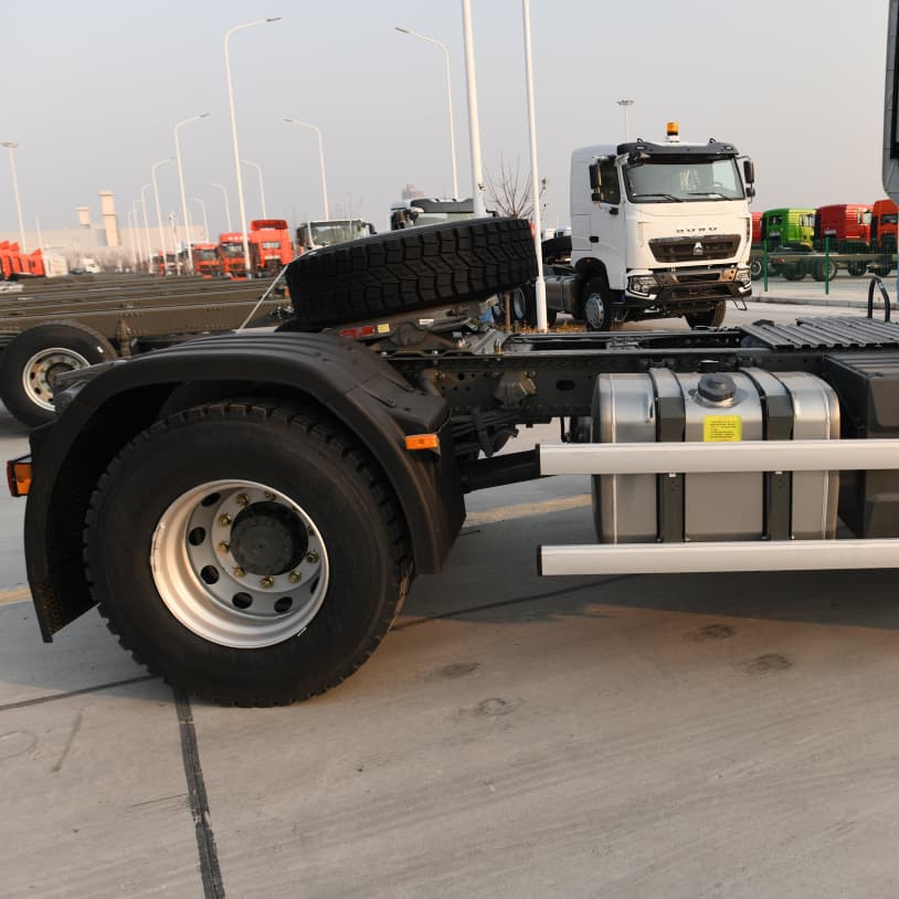 Sinotruk Howo T7H 4x2 Tractor Truck 430HP